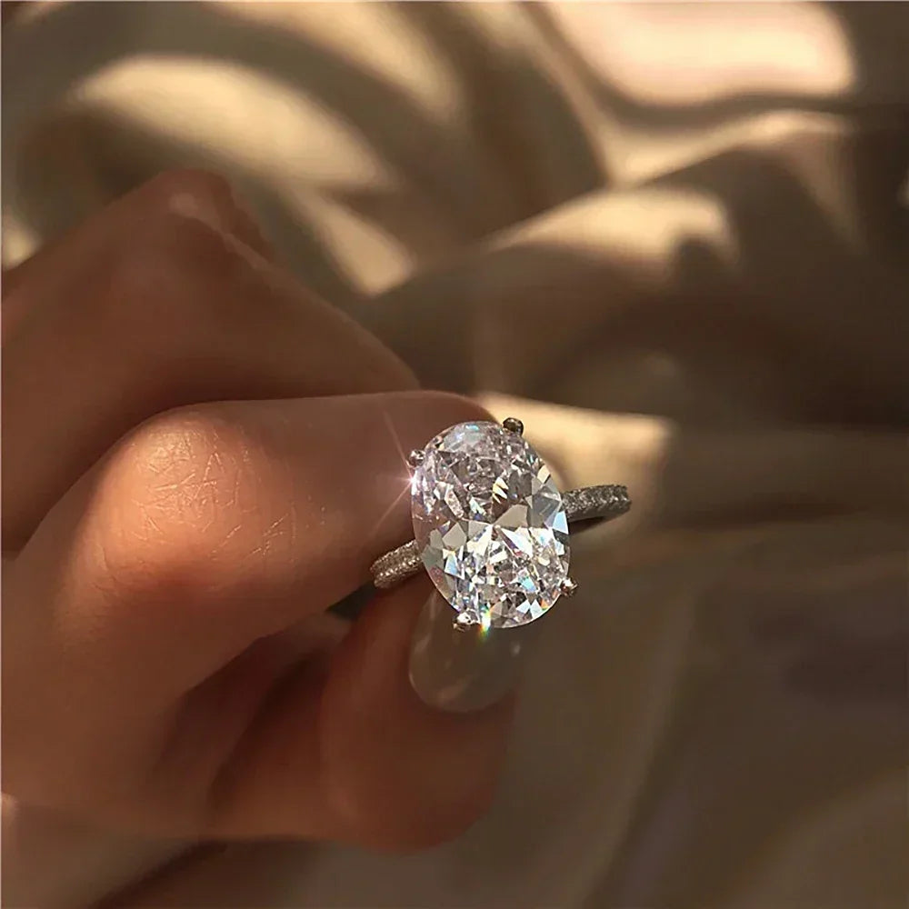 Sparkling Moissanite Love Ring
