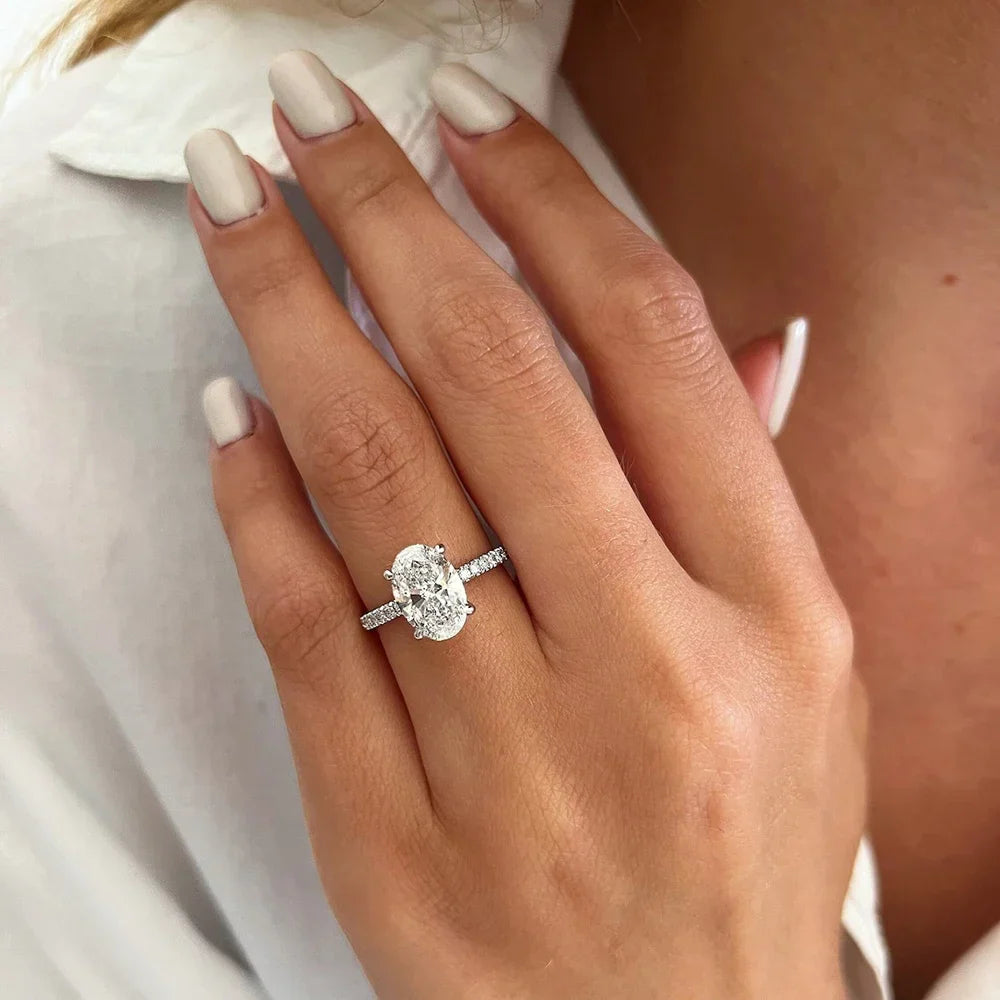 Sparkling Moissanite Love Ring